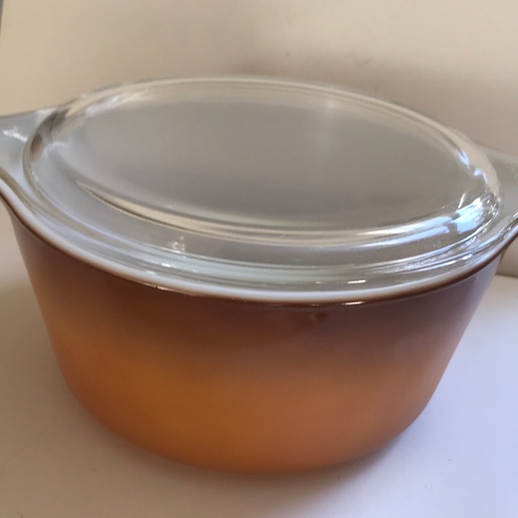 Vintage old orchard Pyrex casseroles. Set of 2 - Picture 8 of 14